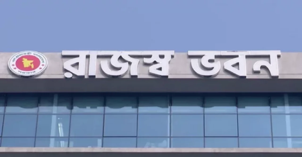 অনলাইনে ই-রিটার্ন দাখিলে করদাতাদের ব্যাপক সাড়া, এ বছর জমা পড়েছে ২০ লাখের বেশি রিটার্ন