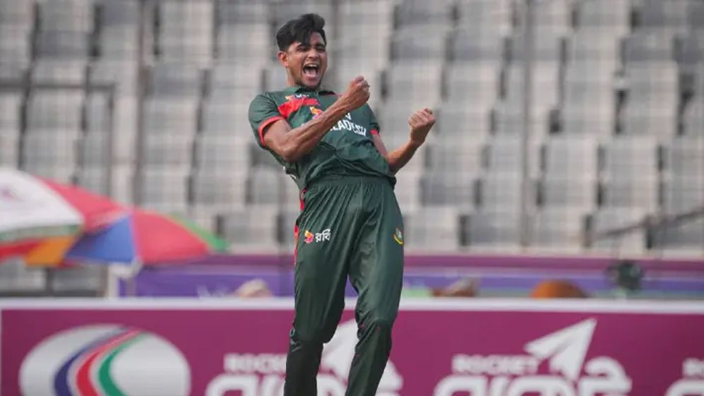 এপ্রিল মাসের সেরা খেলোয়াড় নাহিদ রানা