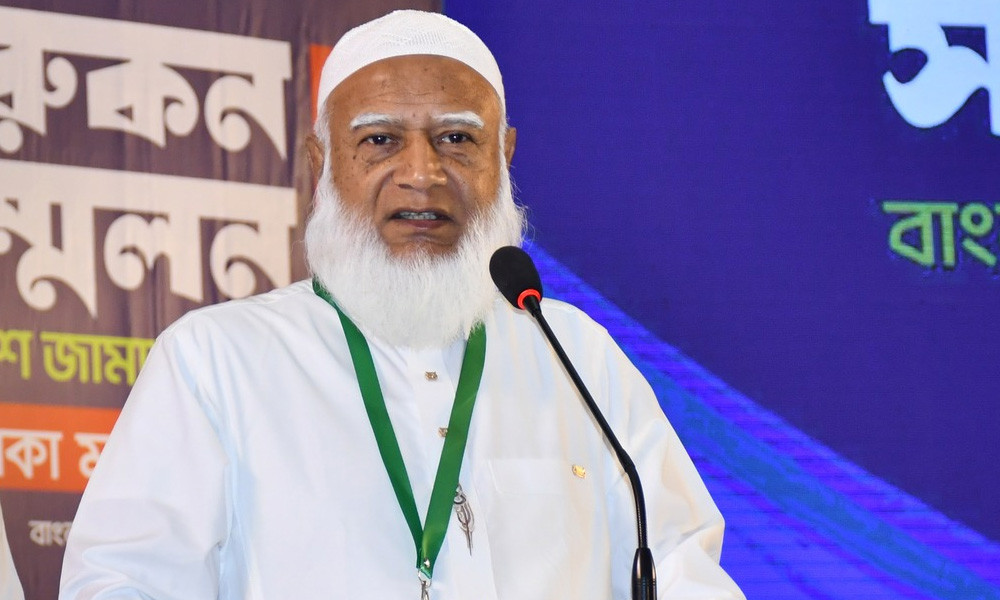 ত্রয়োদশ জাতীয় সংসদ নির্বাচন ও গণভোটে ভোট দিলেন জামায়াতের আমির ডা. শফিকুর রহমান