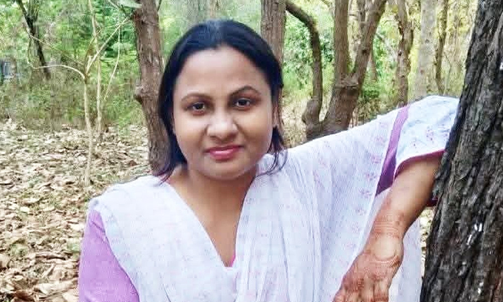ঢাকার শাহজাদপুরে ছাদ থেকে পড়ে গৃহবধূর মৃত্যু