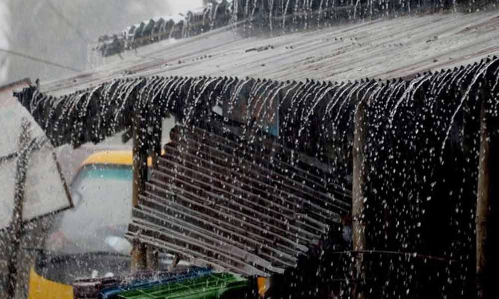 দেশের ছয় বিভাগে ভারি বর্ষণের শঙ্কা, বজ্রবৃষ্টির সম্ভাবনাও