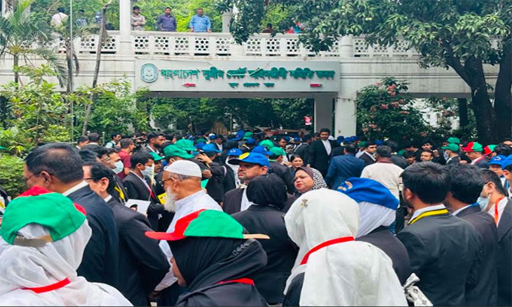 সুপ্রিম কোর্ট আইনজীবী সমিতির নির্বাচনে দ্বিতীয় দিনের ভোটগ্রহণ চলছে