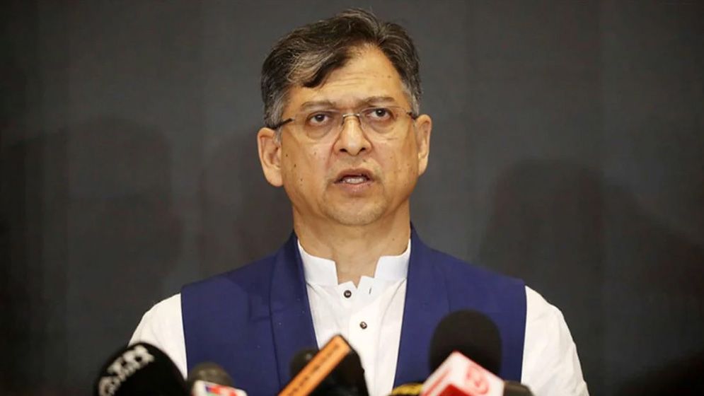 আইনশৃঙ্খলা পরিস্থিতির উন্নতির দাবি স্বরাষ্ট্রমন্ত্রীর, পুরস্কৃত হলেন ১৫ পুলিশ সদস্য