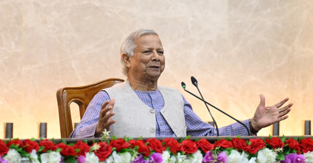 শুল্ক স্থগিত করায় ট্রাম্পকে অধ্যাপক ইউনূসের ধন্যবাদ
