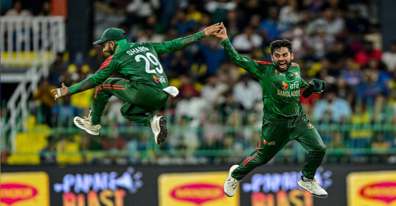 মুস্তাফিজকে ধমক, মাঠে নেতৃত্বের ঝাঁঝ দেখালেন মিরাজ
