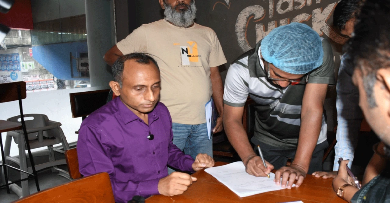 চট্টগ্রামে ভোক্তা অধিকারের অভিযানে তিন রেস্তোরাঁয় জরিমানা