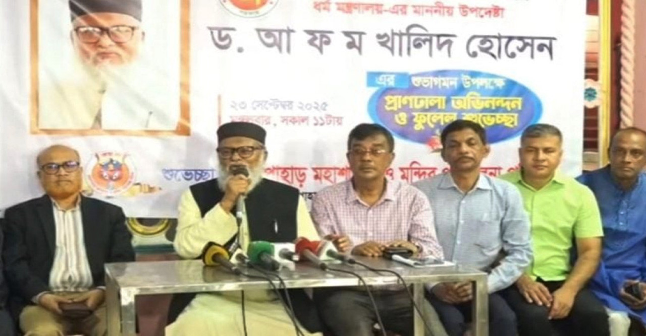 দুর্গাপূজা চলাকালে সতর্ক থাকার আহ্বান ধর্ম উপদেষ্টার