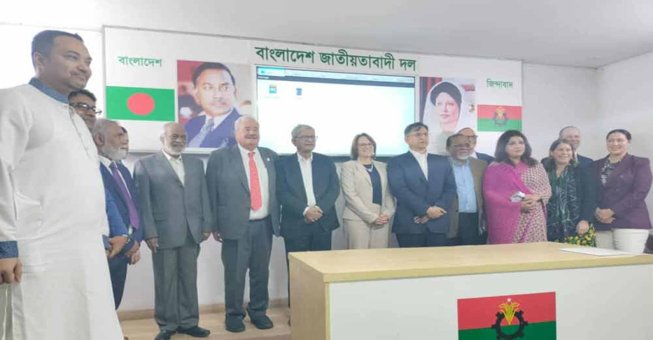বিএনপি নেতৃবৃন্দের সঙ্গে বৈঠকে আইআরআই প্রতিনিধিদল