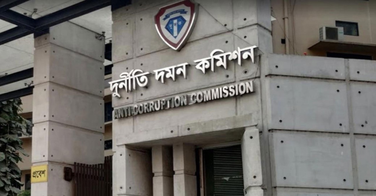 সারা দেশে চার স্থানে দুদকের অভিযান: স্বাস্থ্য, শিক্ষা ও ভূমি খাতে অনিয়মের প্রমাণ