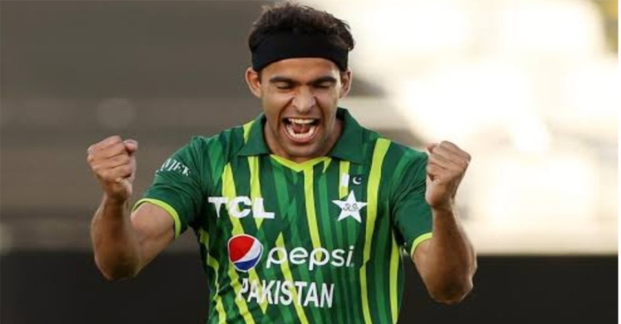 কুয়েতের বিপক্ষে এক ওভারে ছয় ছক্কা হাঁকালেন পাকিস্তানের আব্বাস আফ্রিদি