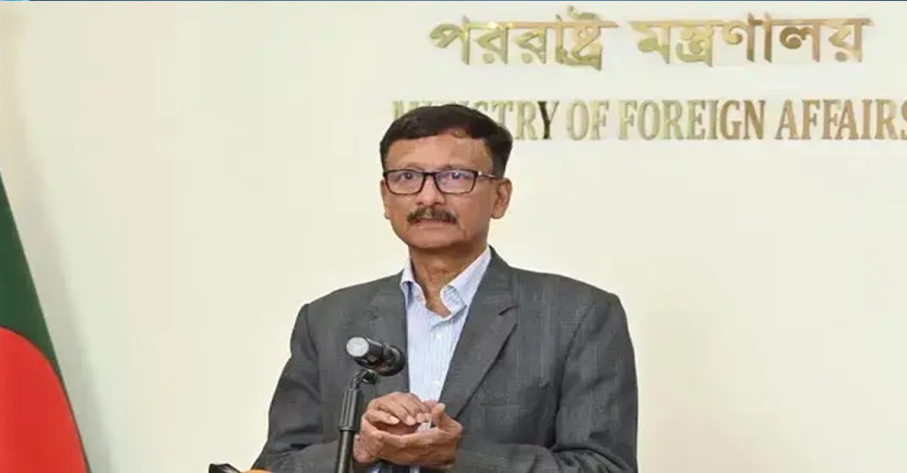 'হাসিনা-কামালকে' দেশে ফিরিয়ে আনতে ভারতের কাছে আনুষ্ঠানিক চিঠি প্রস্তুত হচ্ছে: পররাষ্ট্র উপদেষ্টা