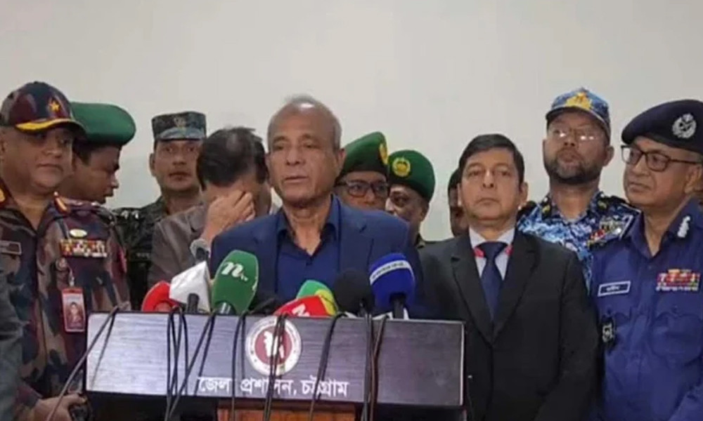 নির্বাচনে ইন্টারনেট খোলা থাকবে, বন্ধ করলে আইনি ব্যবস্থা: স্বরাষ্ট্র উপদেষ্টা