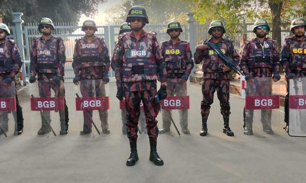 শপথ অনুষ্ঠান ঘিরে সংসদ ভবন এলাকায় কঠোর নিরাপত্তা, মোতায়েন ১২ প্লাটুন বিজিবি
