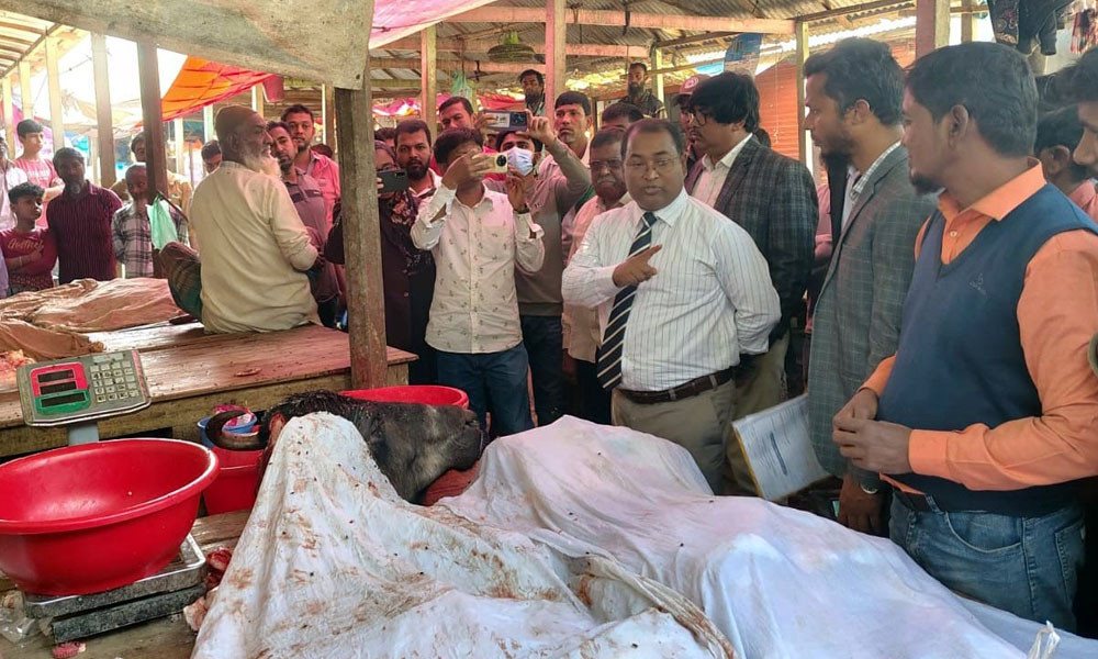 রমজান সামনে রেখে কাজিপুরে বাজার তদারকি শুরু, অতিরিক্ত দাম নিলে ব্যবস্থা