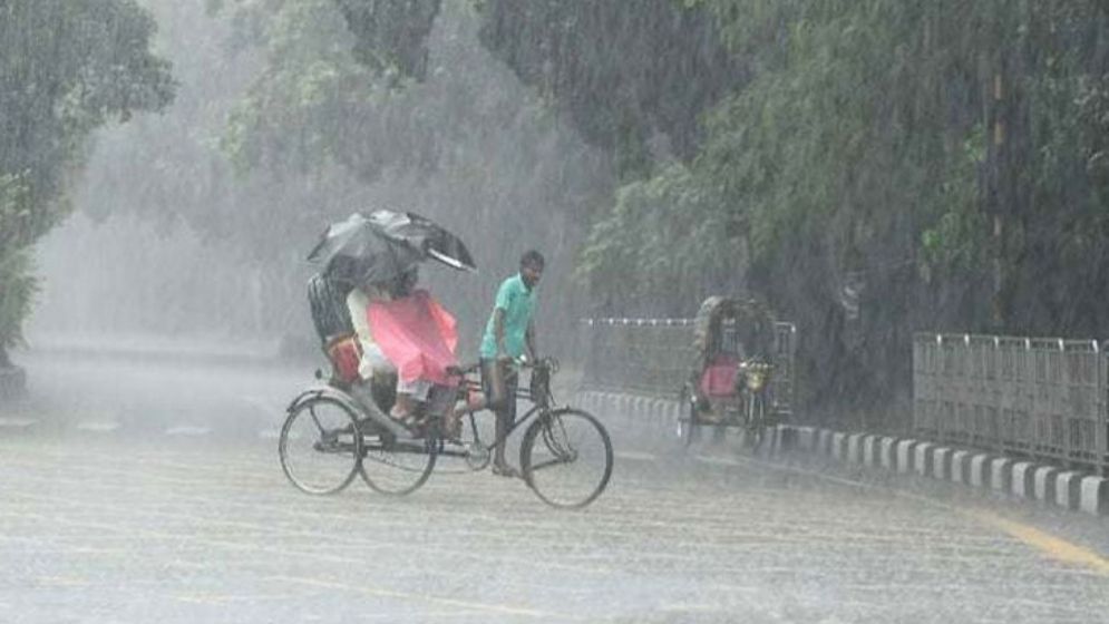 ৫ জেলার ওপর দিয়ে ৬০ কিমি বেগে ঝড়ের আশঙ্কা, নদীবন্দরে সতর্ক সংকেত