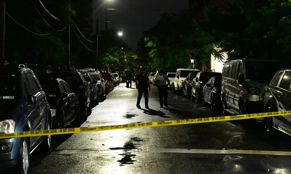 নিউইয়র্কের কোনি আইল্যান্ডে গোলাগুলি, চার শিশুসহ ৮ জন গুলিবিদ্ধ