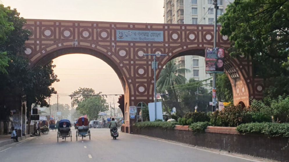 বিশ্বকাপ ফাইনাল ঘিরে ঢাবি ক্যাম্পাসে বিশেষ নিরাপত্তা, নিয়ন্ত্রিত থাকবে প্রবেশ