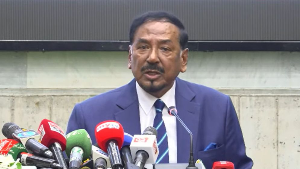 রাষ্ট্রপতি সাহাবুদ্দিনের পদত্যাগ, ভারপ্রাপ্ত রাষ্ট্রপতির দায়িত্ব নিলেন স্পিকার হাফিজ উদ্দিন আহমদ