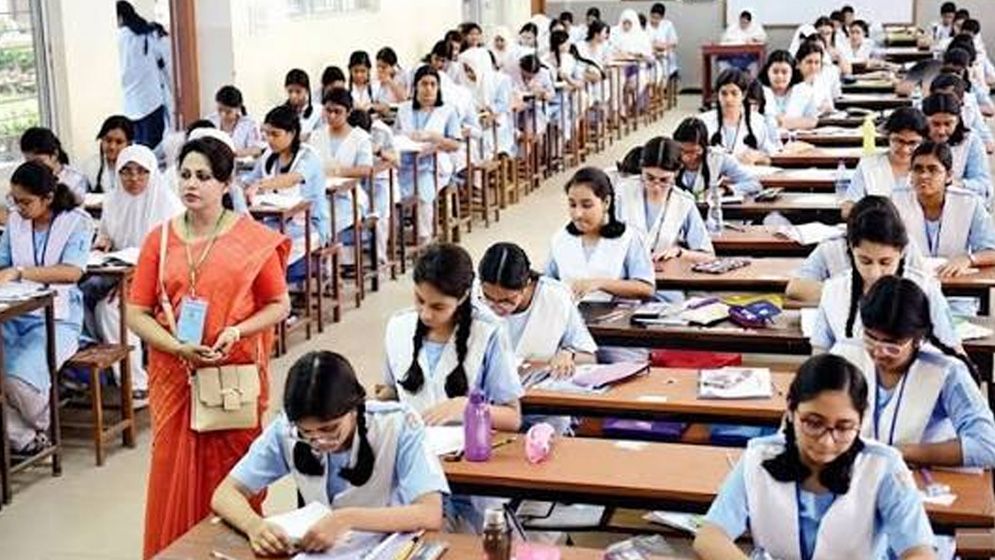 এসএসসি ও সমমানের ফল প্রকাশ, পাসের হার ৬২.২৫ শতাংশ