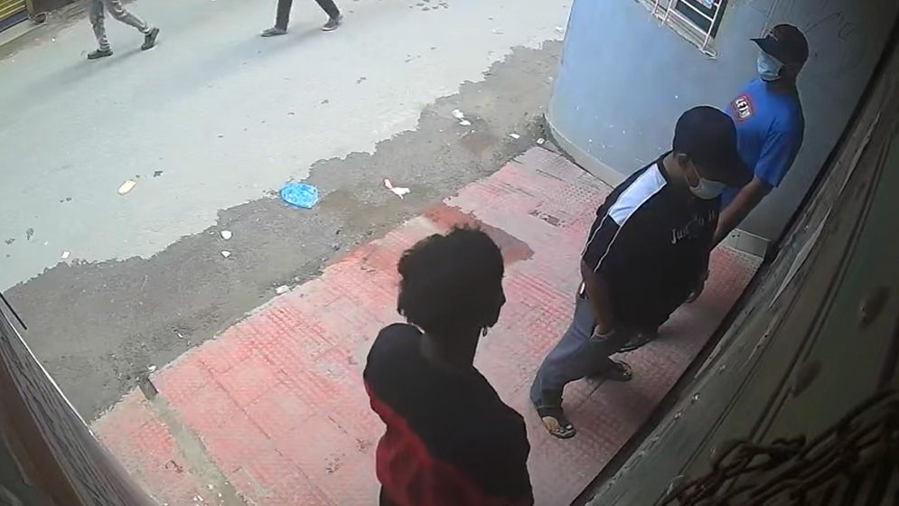 মোহাম্মদপুরে বাড়ি দখলের চেষ্টা: দেশীয় অস্ত্রসহ আরও ৪ কিশোর গ্যাং সদস্য আটক