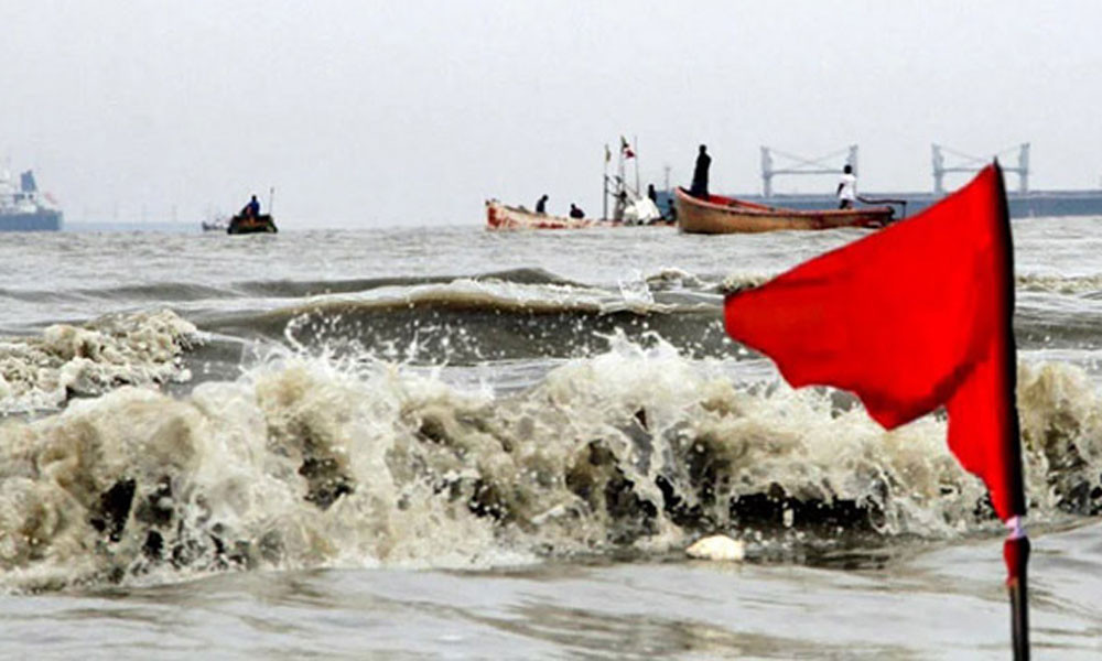 মিয়ানমার উপকূলে গভীর নিম্নচাপ, চট্টগ্রাম-কক্সবাজারে ৩ নম্বর সতর্কসংকেত