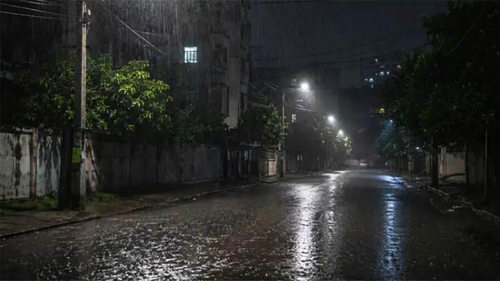 রাজধানীতে বৃষ্টির সম্ভাবনা, কমতে পারে তাপমাত্রা