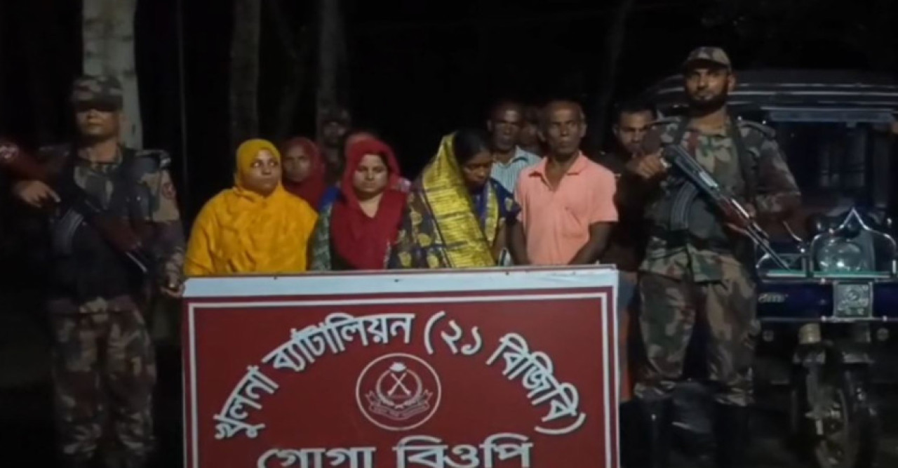 অবৈধপথে ভারতে যাওয়ার সময় যশোরে আটক ৮