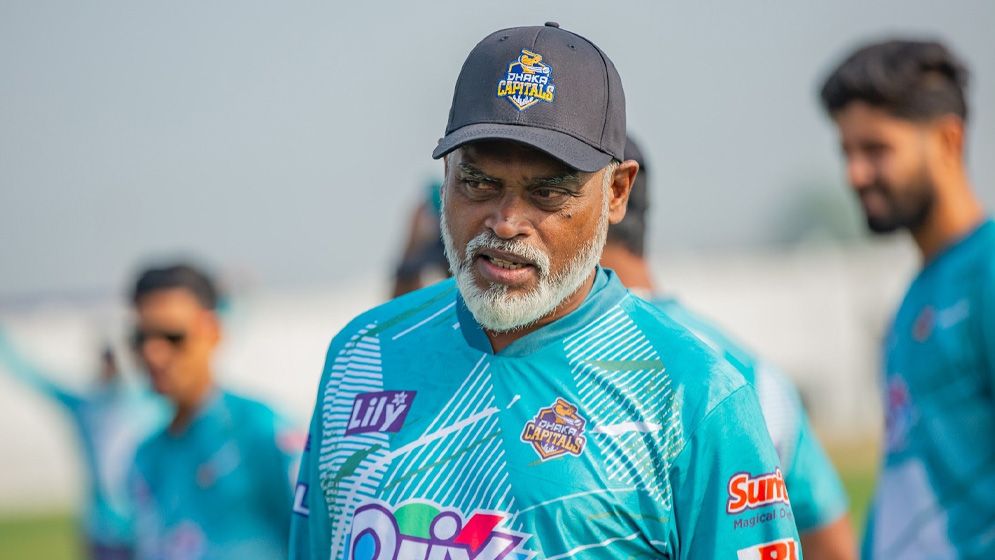 বিপিএলে শোকের ছায়া: অনুশীলনের সময় হার্ট অ্যাটাকে ঢাকা ক্যাপিটালস কোচের মৃত্যু