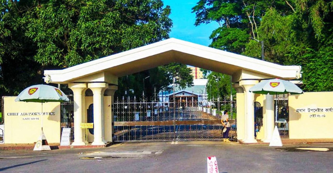 প্রধান উপদেষ্টার কার্যালয়ে আজ দুপুরে অন্তর্বর্তী সরকারের সংবাদ সম্মেলন