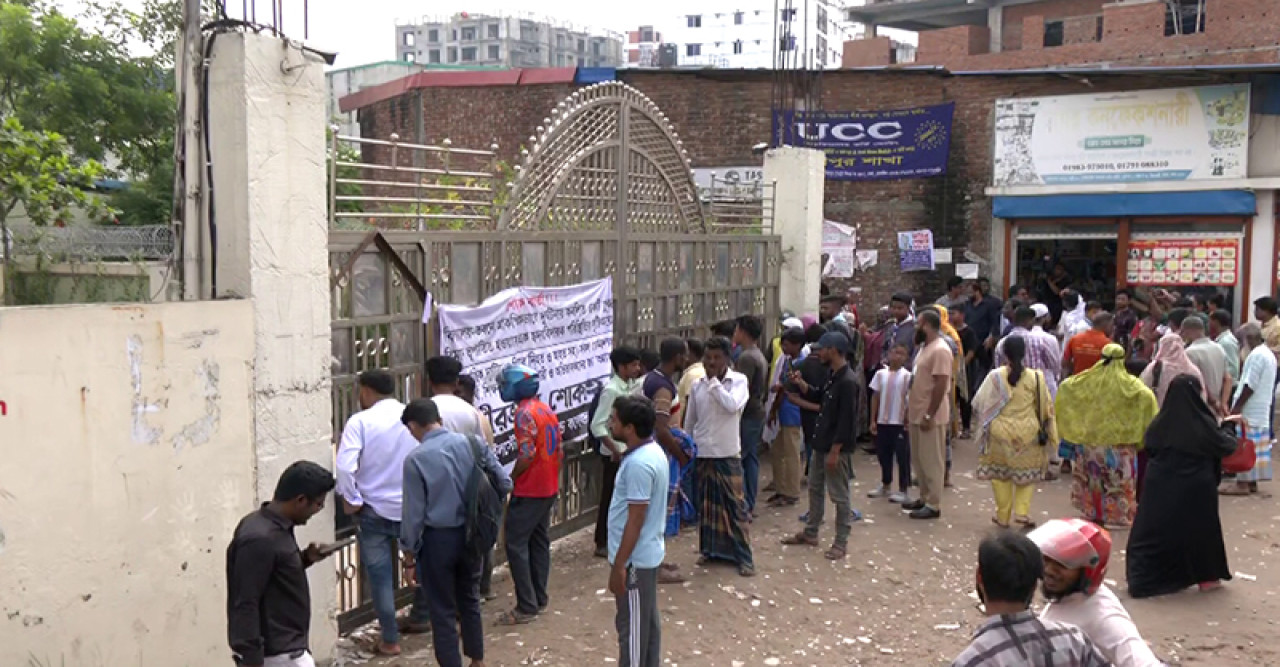 উত্তরায় বিমান দুর্ঘটনা: নিখোঁজ এক অভিভাবকের খোঁজ মিলছে না