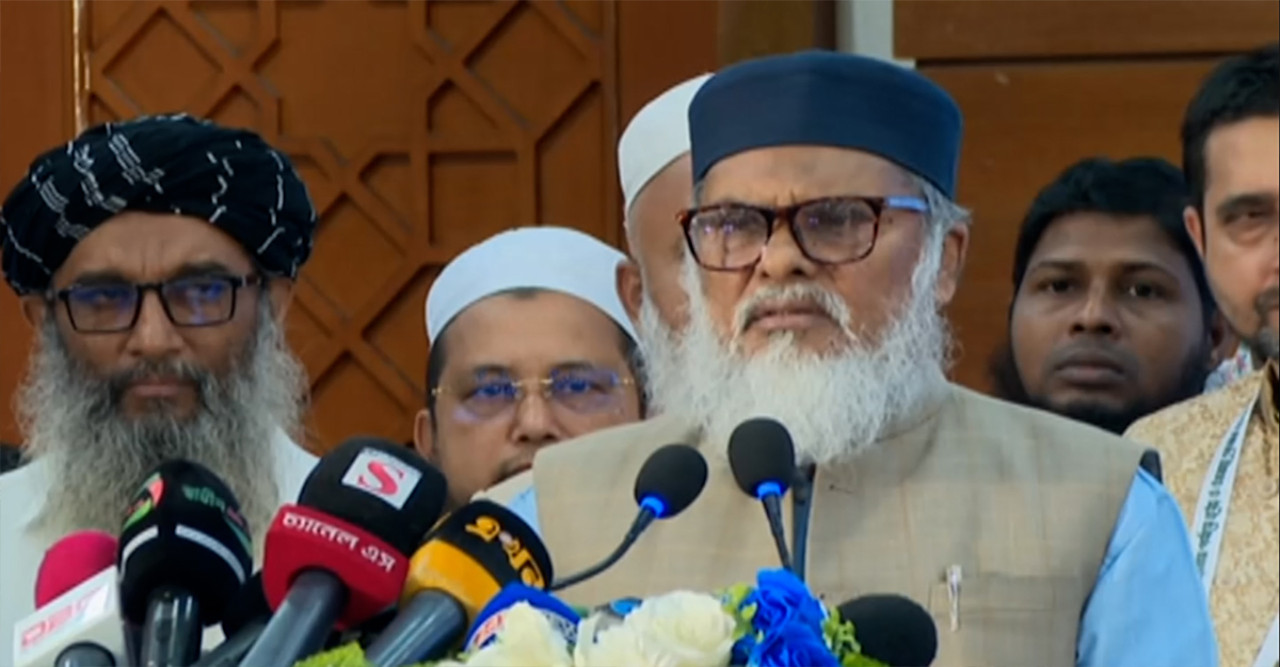 অসুস্থ ও অযোগ্য কাউকে হজে না নেওয়ার আহ্বান ধর্ম উপদেষ্টার