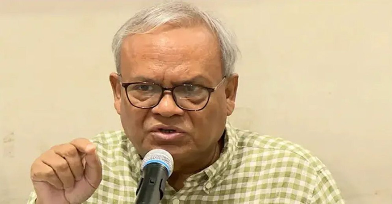 ‘নভেম্বরে গণভোট চাওয়া মামার বাড়ির আবদার’ — রুহুল কবির রিজভী