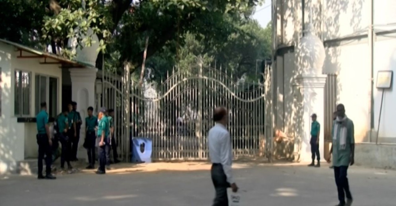 শেখ হাসিনার মামলার রায় ঘিরে রাজধানীতে নিরাপত্তা জোরদার