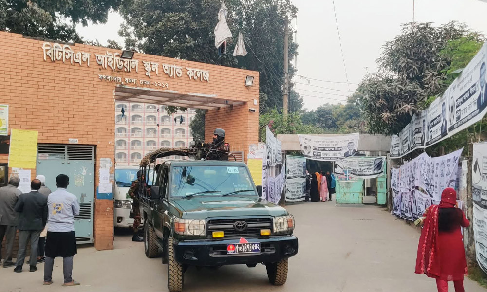 ইতিহাসে প্রথমবার একসঙ্গে সংসদ নির্বাচন ও গণভোট, ভোটগ্রহণ চলছে সারা দেশে