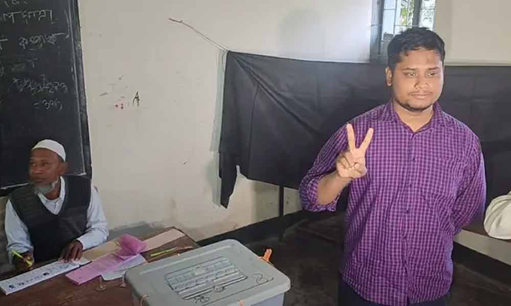 কুমিল্লা-৪ আসনে ভোট দিলেন এনসিপি নেতা হাসনাত আবদুল্লাহ