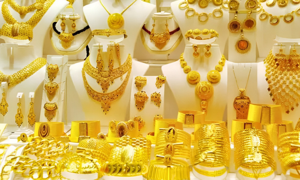 সোনার দাম আবার কমল, ভরিতে কমেছে ৭ হাজার ৬৯৮ টাকা