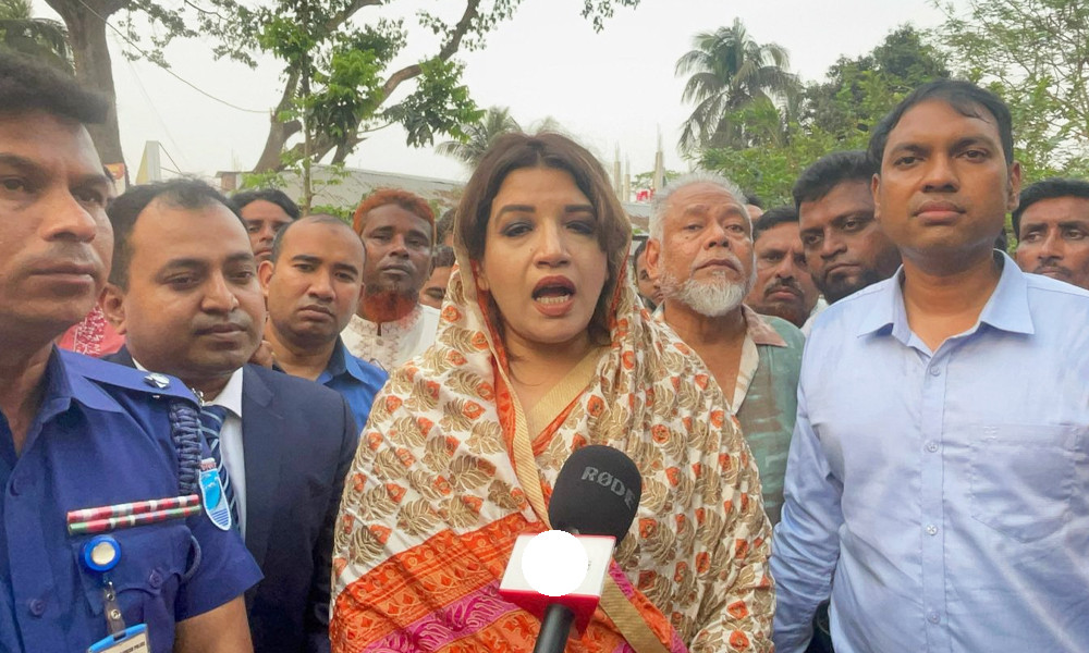 তেলের সংকট নেই, আতঙ্কে বেশি কিনছেন মানুষ: শামা ওবায়েদ