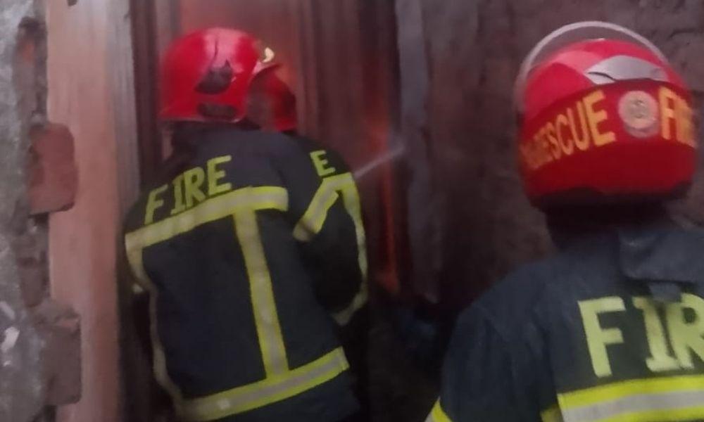 টঙ্গীতে জুতার কারখানায় আগুন, এক ঘণ্টার চেষ্টায় নিয়ন্ত্রণে