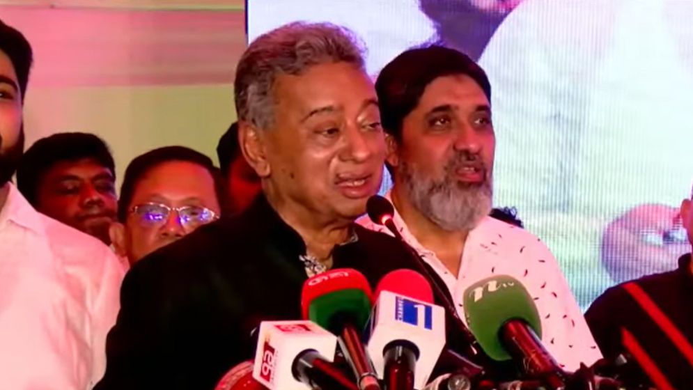 অর্থনীতি ঘুরে দাঁড়াতে লাগতে পারে আরও দুই বছর: আমীর খসরু