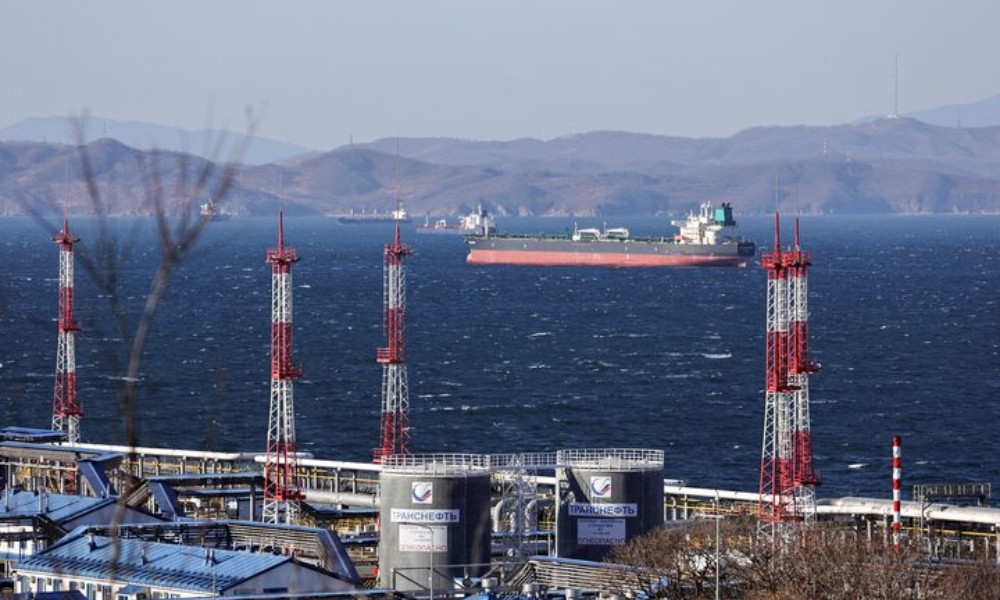 রাশিয়ার তেলে আরও ৩০ দিনের ছাড় দিল যুক্তরাষ্ট্র, ভারতের স্পষ্ট বার্তা: আমদানি চলবে আগের মতোই