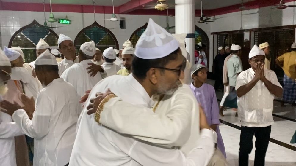 সৌদি আরবের সঙ্গে মিল রেখে নোয়াখালীর পাঁচ গ্রামে উদযাপিত ঈদুল আজহা