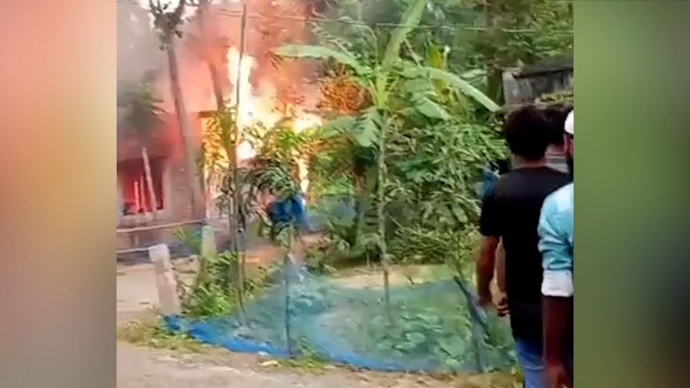 পাবনায় রিয়া খাতুন হত্যাকাণ্ডের পর অগ্নিকাণ্ডে দগ্ধ আরও ৩ জনের মৃত্যু