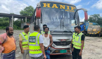 কুমিল্লায় সড়ক দুর্ঘটনায় নিহত চারজনের ঘটনায় জব্দ হানিফ পরিবহনের বাস