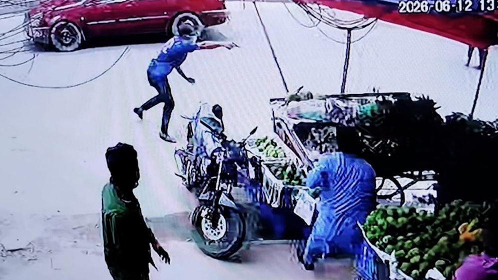 রামপুরায় কাইল্যা পলাশকে গুলি: হামলাকারীদের পালাতে সহায়তার অভিযোগে গ্রেপ্তার ১
