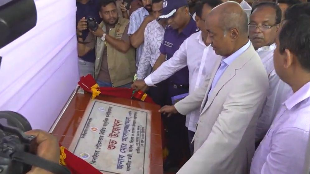 ঝিনাইদহে ১০ কোটি ৮২ লাখ টাকা ব্যয়ে আধুনিক কসাইখানার উদ্বোধন