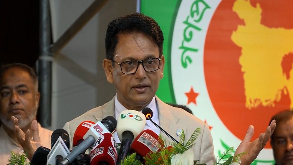 ‘বুয়েট শিক্ষার্থীদের প্রশাসনে নয়, প্রযুক্তি নেতৃত্বে দেখতে চাই’: শিক্ষামন্ত্রী