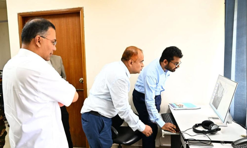 আকস্মিকভাবে স্পারসো পরিদর্শনে প্রধানমন্ত্রী, আধুনিক মহাকাশ গবেষণা প্রতিষ্ঠান গড়ে তোলার নির্দেশ