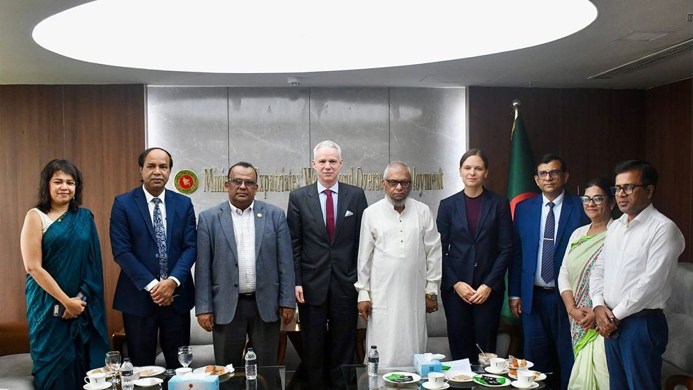 দক্ষ জনশক্তি গড়ে তুলতে বাংলাদেশের পাশে থাকবে সুইজারল্যান্ড