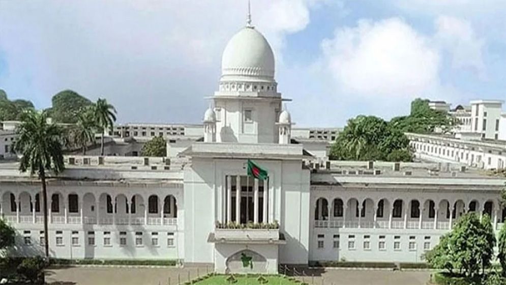 মাতৃত্বকালীন ছুটি সীমিত করার বিধান নিয়ে হাইকোর্টের রুল