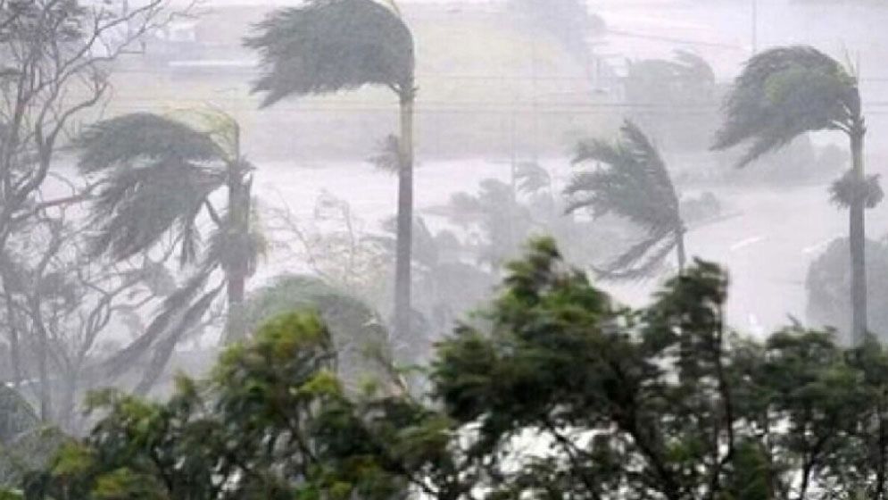 সকাল ৯টা পর্যন্ত ৮ অঞ্চলে ঝড়-বৃষ্টির সতর্কতা, নদীবন্দরে ১ নম্বর সংকেত